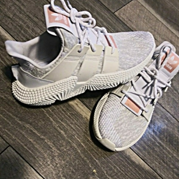 adidas Shoes - NWT WOMENS ADIDAS PROPHERE W